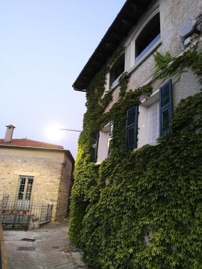 Casale Maria Mafalda Pieve di Teco Exterior foto